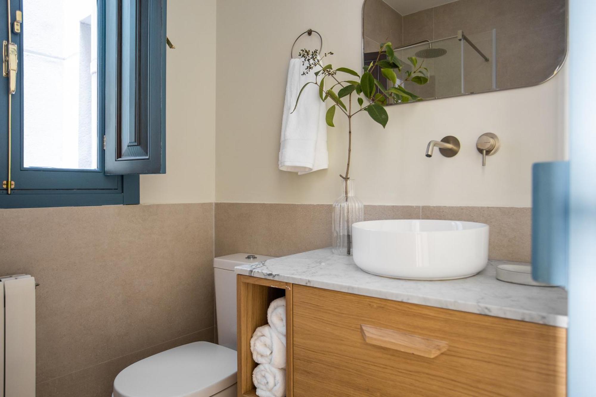 Seissta Madrid Centro "Remodelado" Aparthotel Ngoại thất bức ảnh